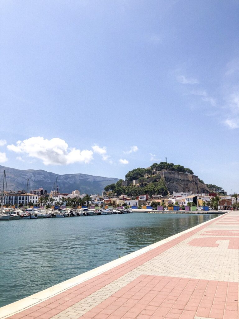 O que ver em Denia, Puerto Deportivo