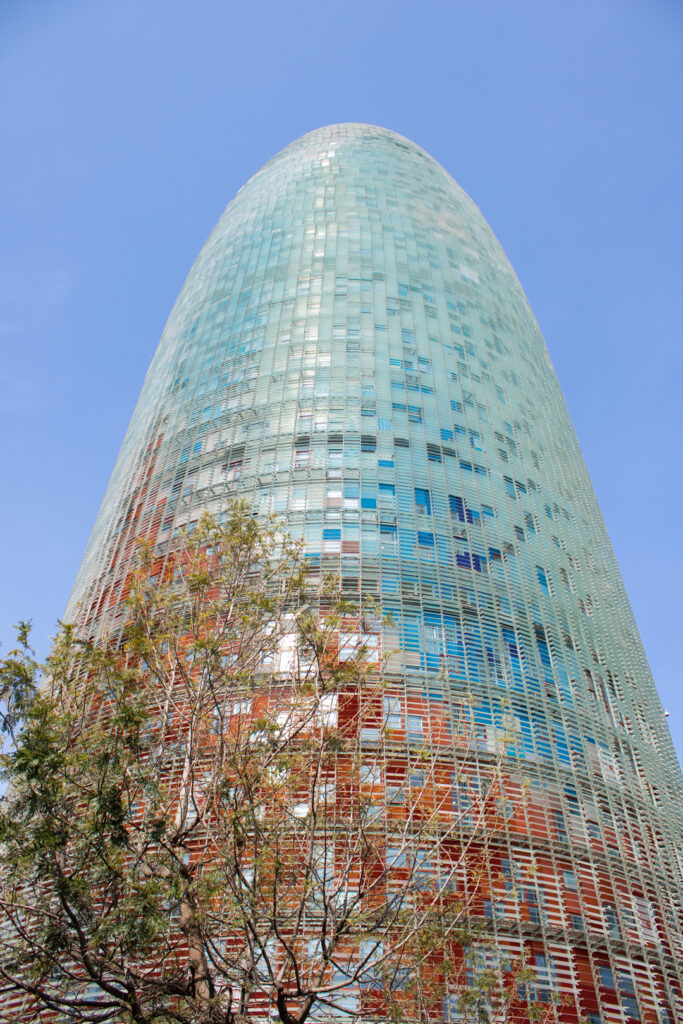 torre agbar barcelona