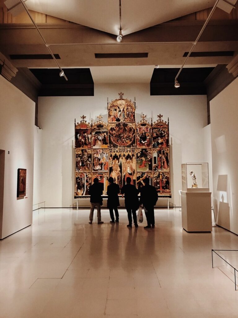 Visite o Museu Nacional de Arte da Catalunha