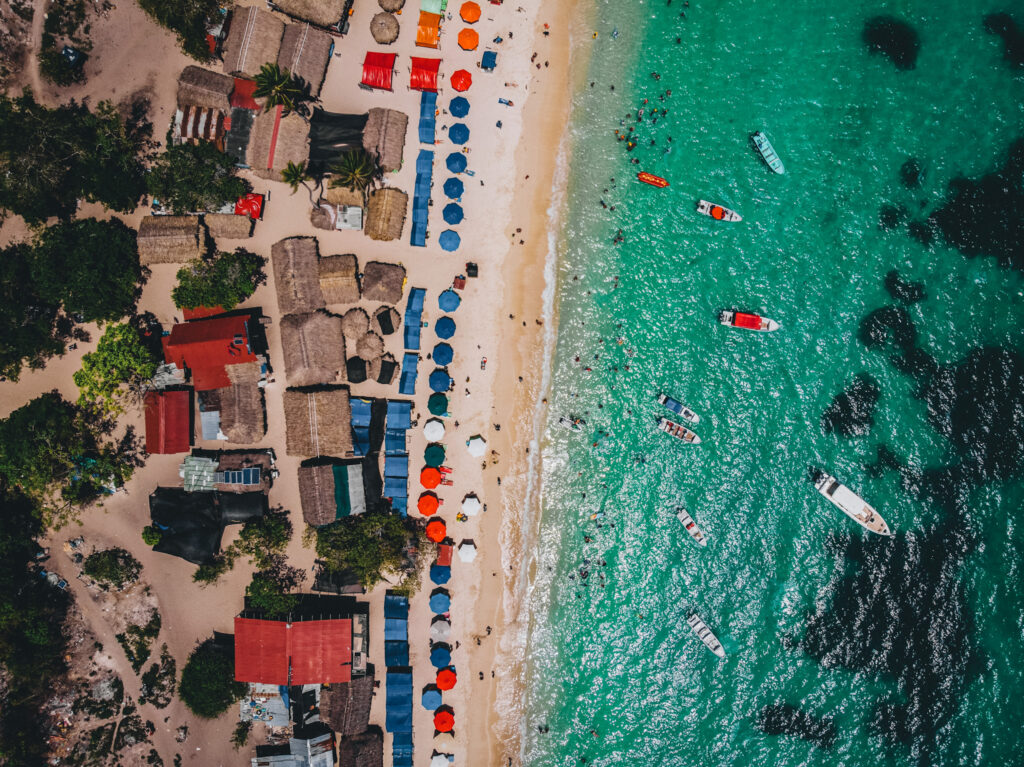 A Isla Grande é uma das melhores praias da Colômbia.