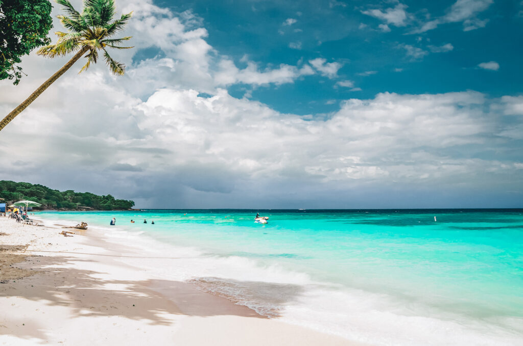 Playa Blanca, uma das melhores praias de Cartagena, Colômbia 