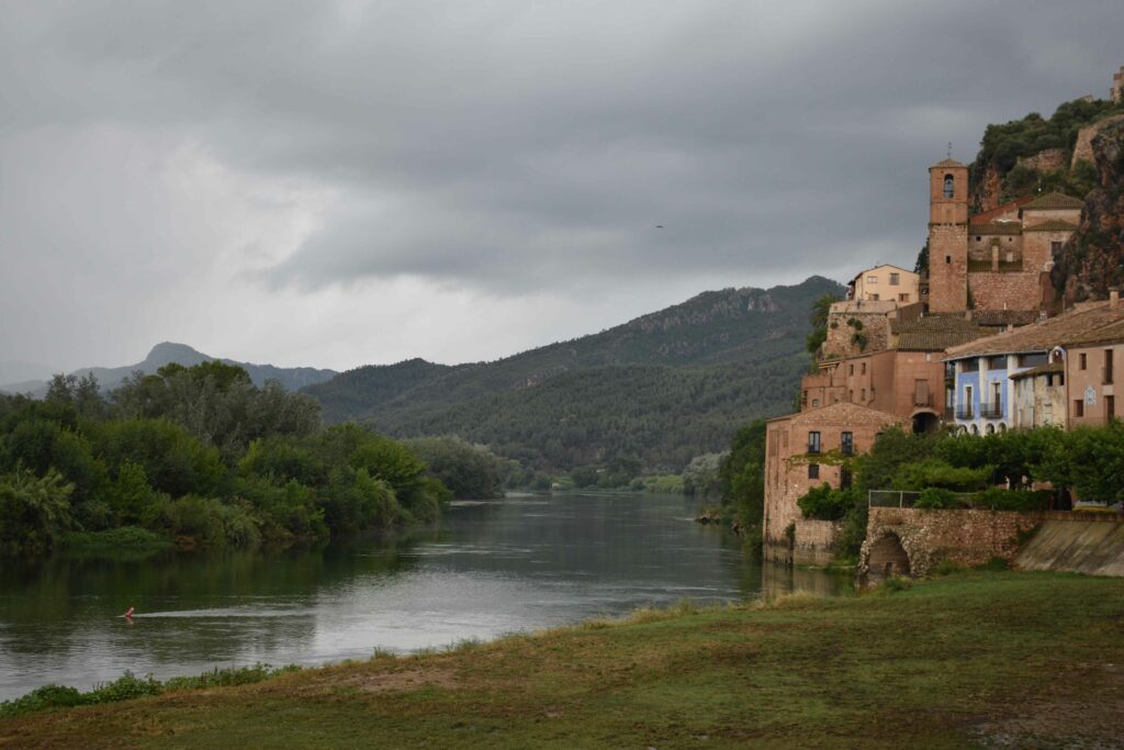 Miravet belos vilarejos catalunha