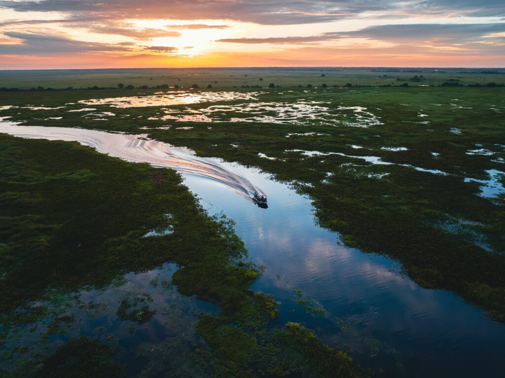 Excursões fluviais pelas planícies venezuelanas