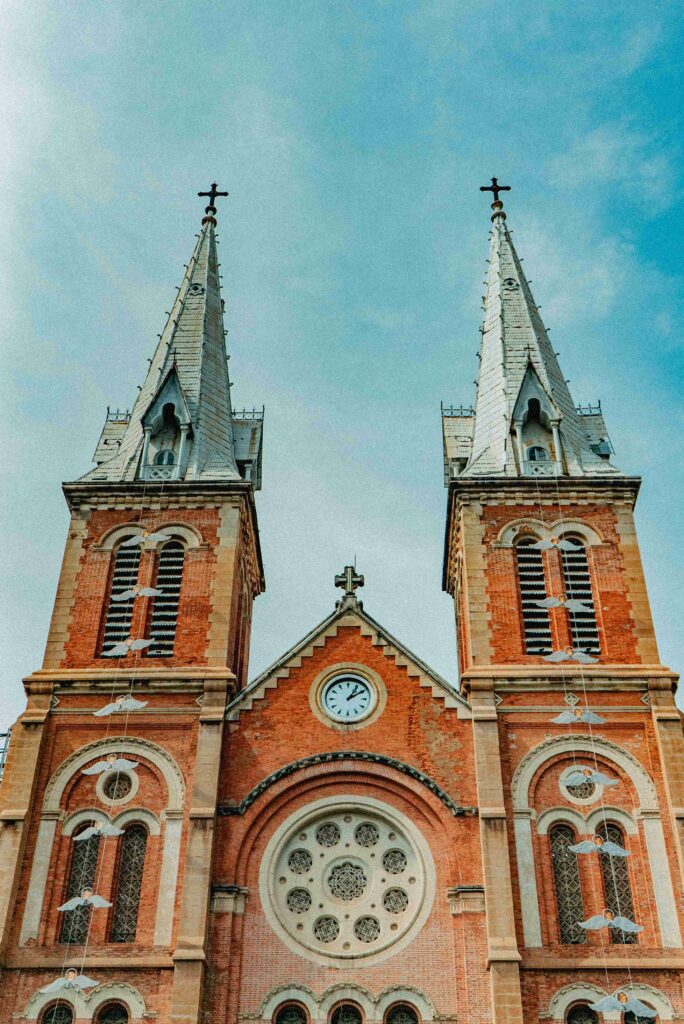 basilique ho chi minh vietnam