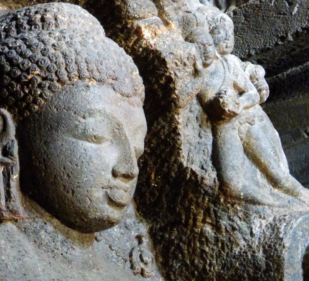 grottes cuevas de ellora inde