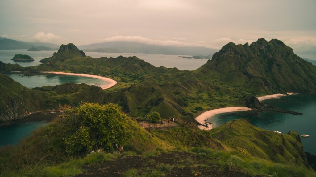 montagnes Île de Komodo