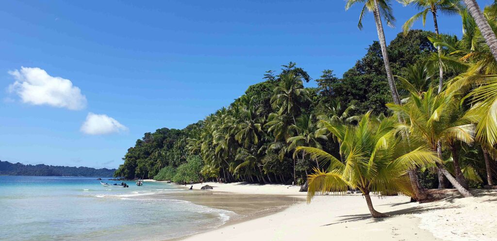 tourisme ile coiba plages panama