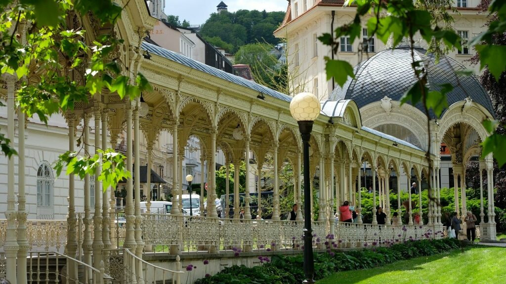 batiment karlovy vary