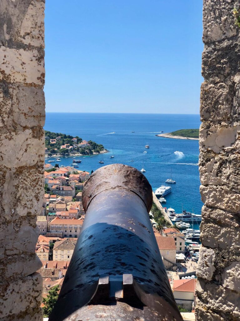 forteresse espagnole hvar