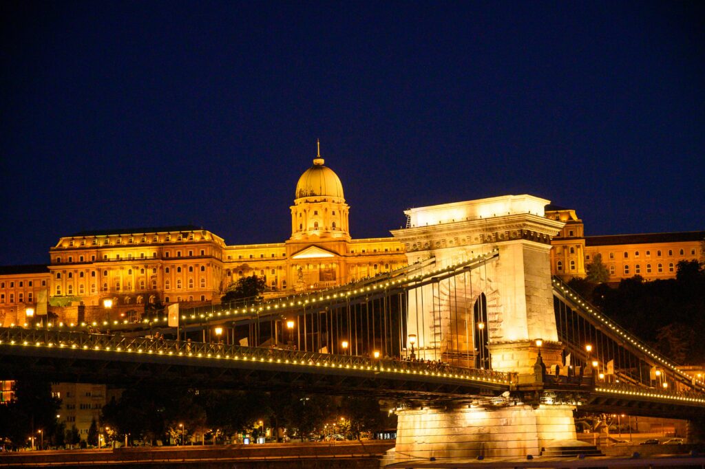 pont chaines a budapest