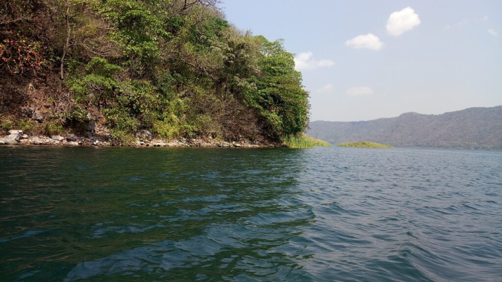 paysage lac coatepeque