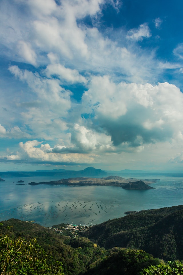 volcan-taal manille