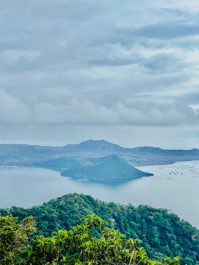 volcan taal manille