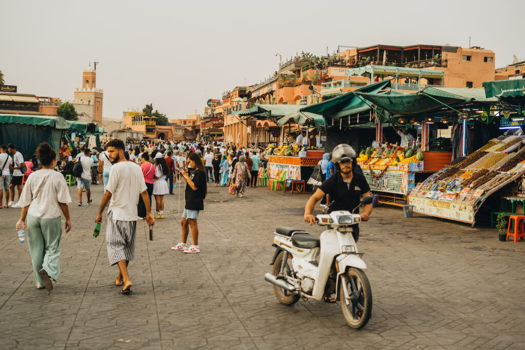 Place-Jamaa-El-Fna-Marrakech-Maroc-