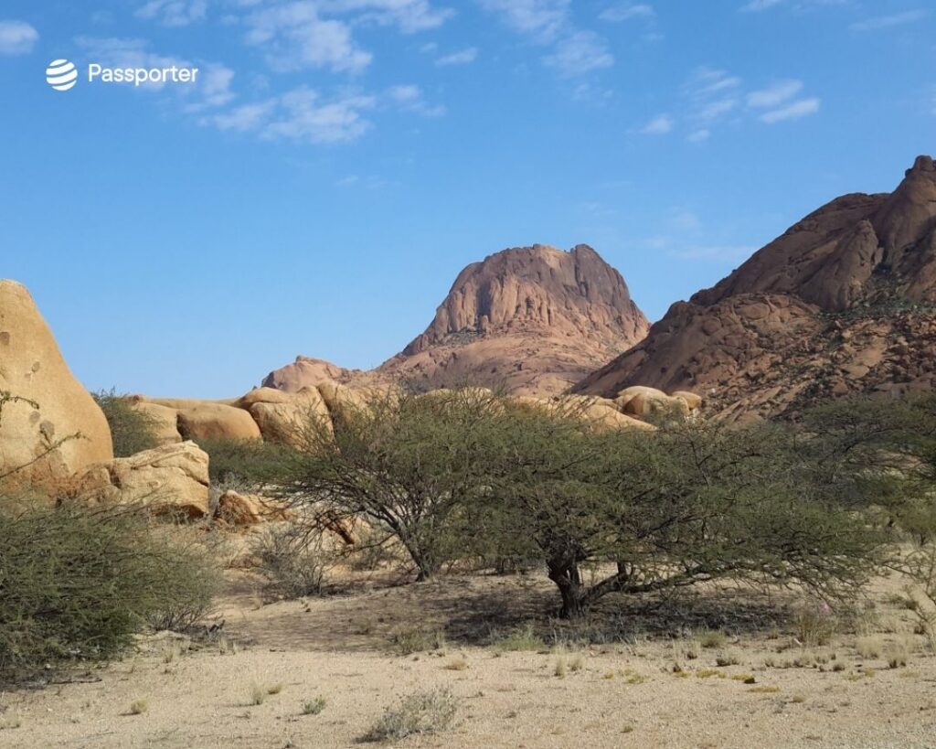 randonnée à Spitzkoppe en Namibie