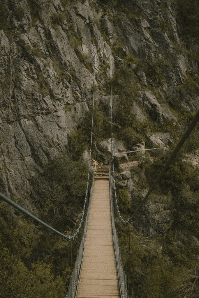 Pontes suspensas em Chulilla 