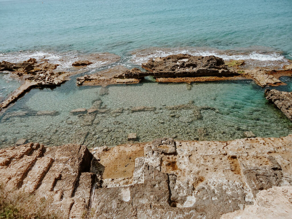 Baños de la reina calpe
