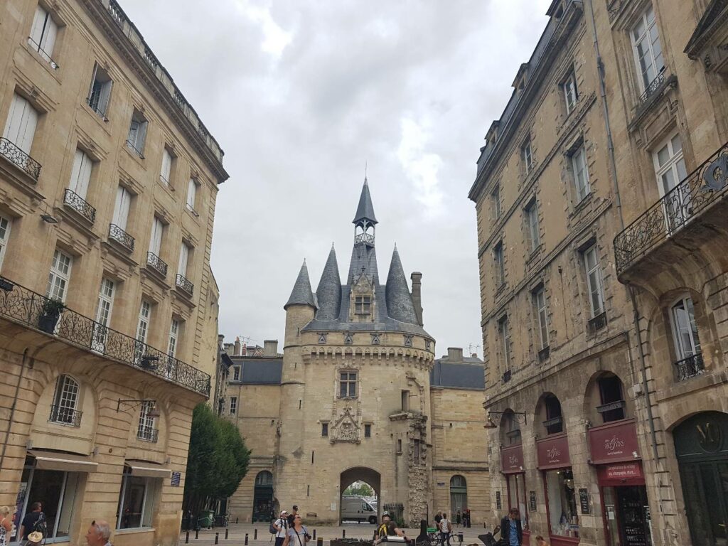 Porte de Cailhau, em Bordeaux