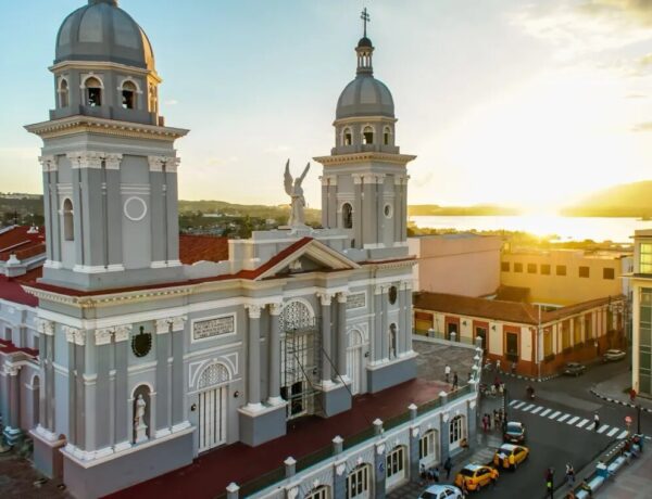 planejar uma viagem a Santiago de Cuba